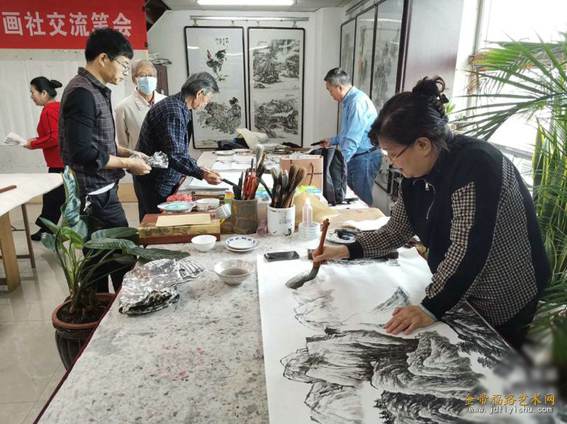 ‘明星书画’现象：艺术与娱乐的完美邂逅